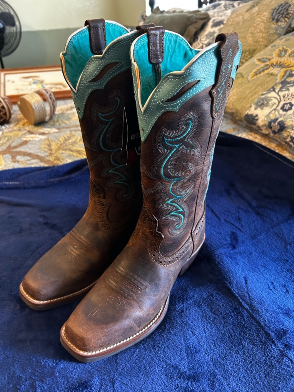 Justin Boots Brown Leather Cowboy Boots with Turquoise Top Trim - Picture 12 of 12